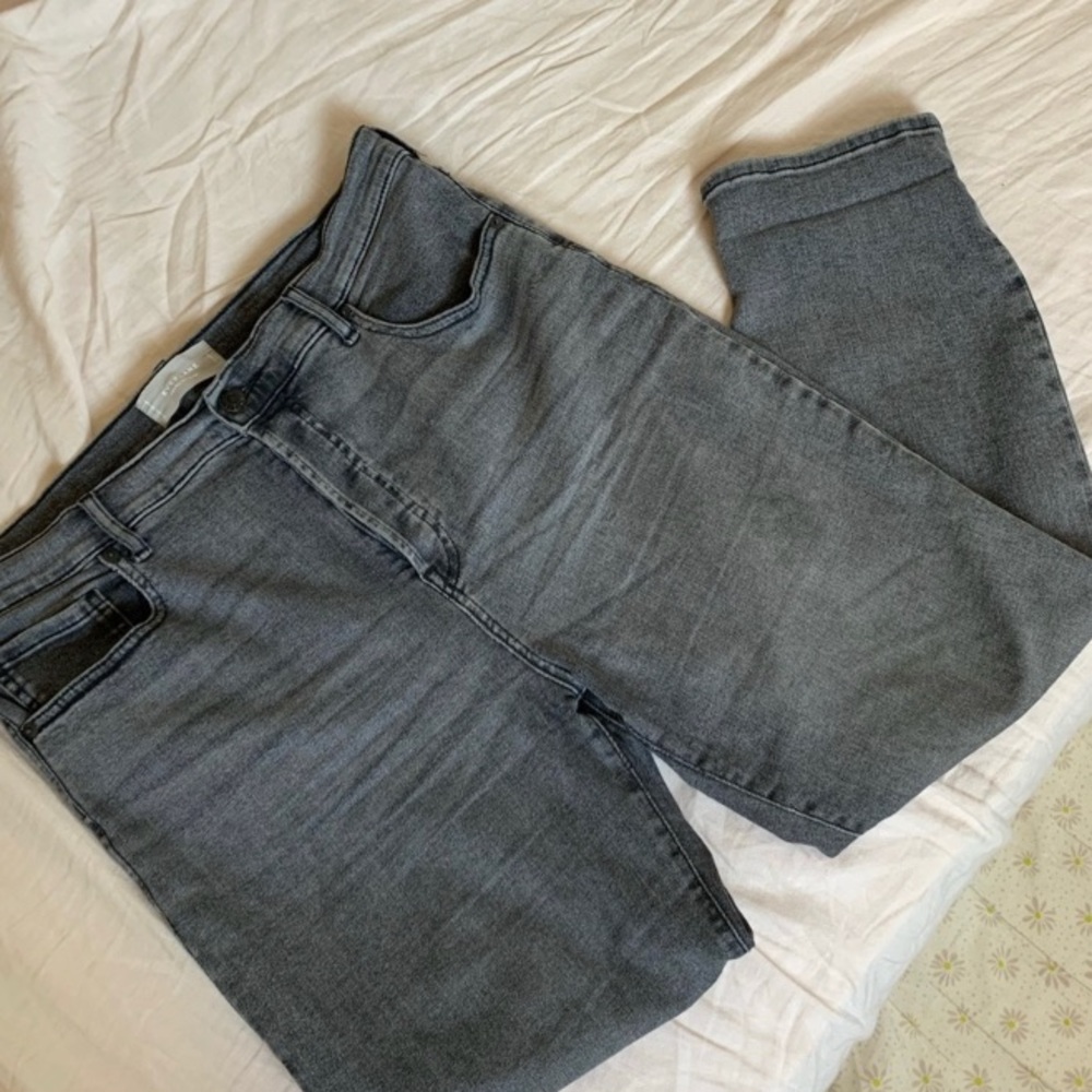 Authentic Stretch High Rise Slim Straight Jeans